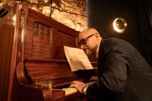 Fulvio Giraudo pianist and composer